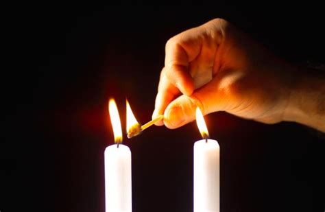 Shabbat candle lighting times jerusalem - The season of Advent is a time of anticipation and preparation for the birth of Jesus Christ. It is a period of four weeks leading up to Christmas, and one tradition that has becom...